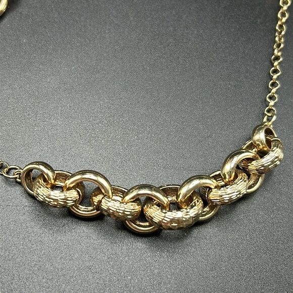 BOGO Free Jewelry...Banana Republic Textured Gold Tone Link Long Necklace - Picture 3 of 6